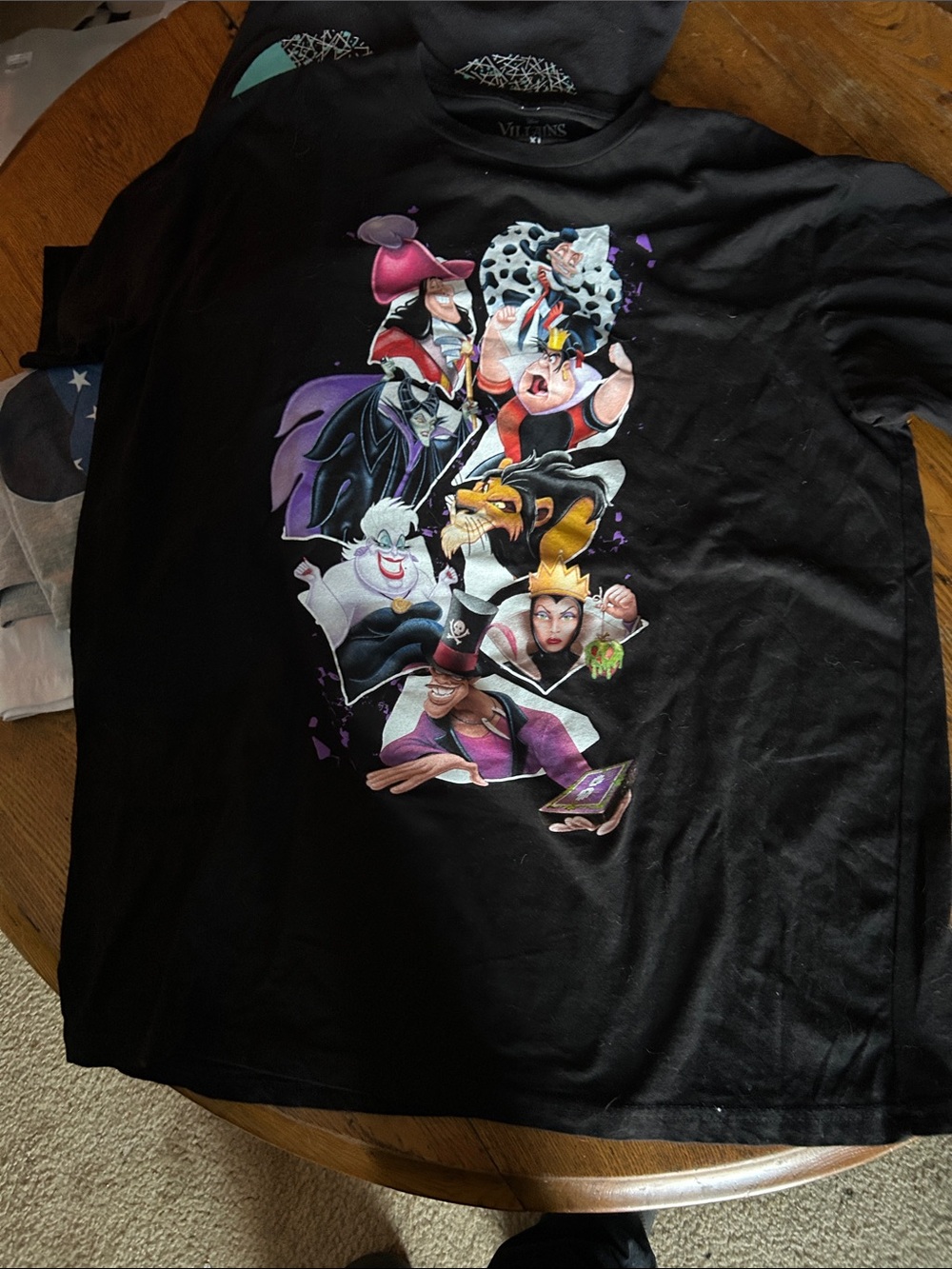 Four Graphic Disney T-Shirt - Picture 7 of 11